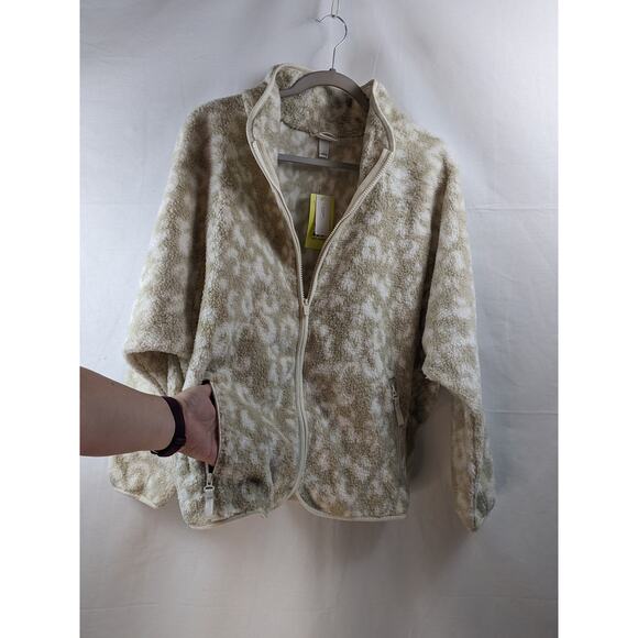 All in Motion Sherpa Jacket Ivory Beige XL Relaxed Zip Up Animal Print Casual - Picture 2 of 8